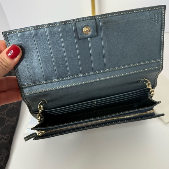 Gucci Leather Wallet on a Chain - Picture 12 of 16